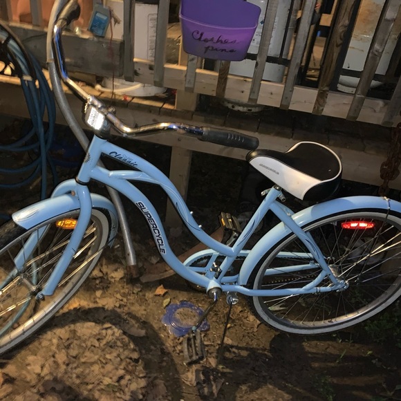 Retro bicycle - Picture 3 of 5